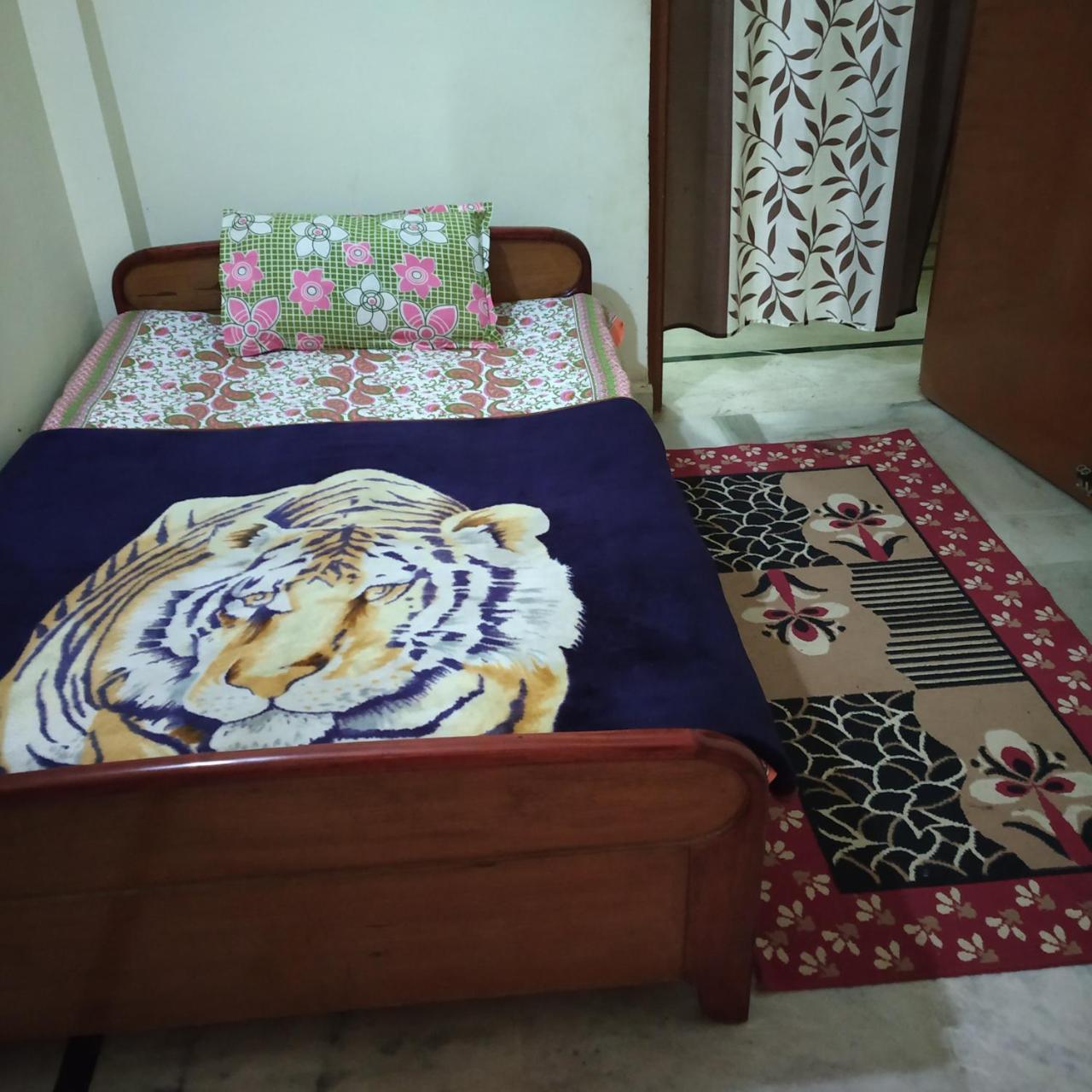 Pratibha Home Stay Джабалпур Экстерьер фото